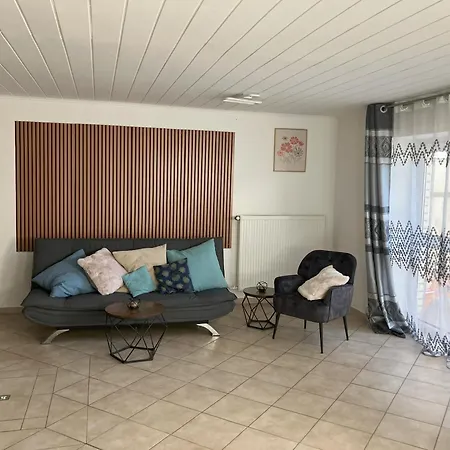 Daire Souterrain Whirlpool-apartment Nahe Phantasialand