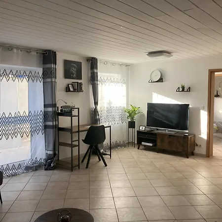 Daire Souterrain Whirlpool-apartment Nahe Phantasialand