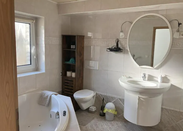 Souterrain Whirlpool-apartment Nahe Phantasialand 公寓 维勒斯威特